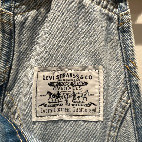 Levi’s Straus Overalls - Picture 4 of 5